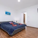 Apartment Laureta A2