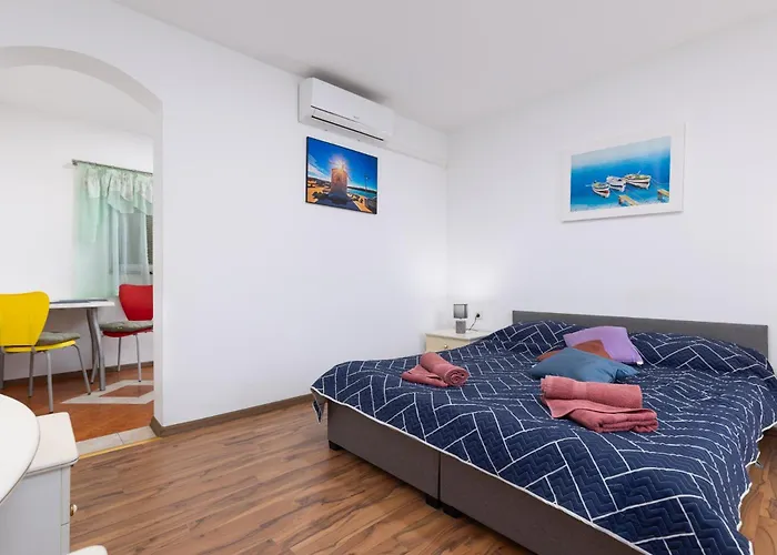 Laureta A2 Apartman *