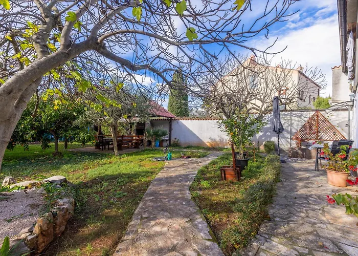 Apartman Laureta A2 *